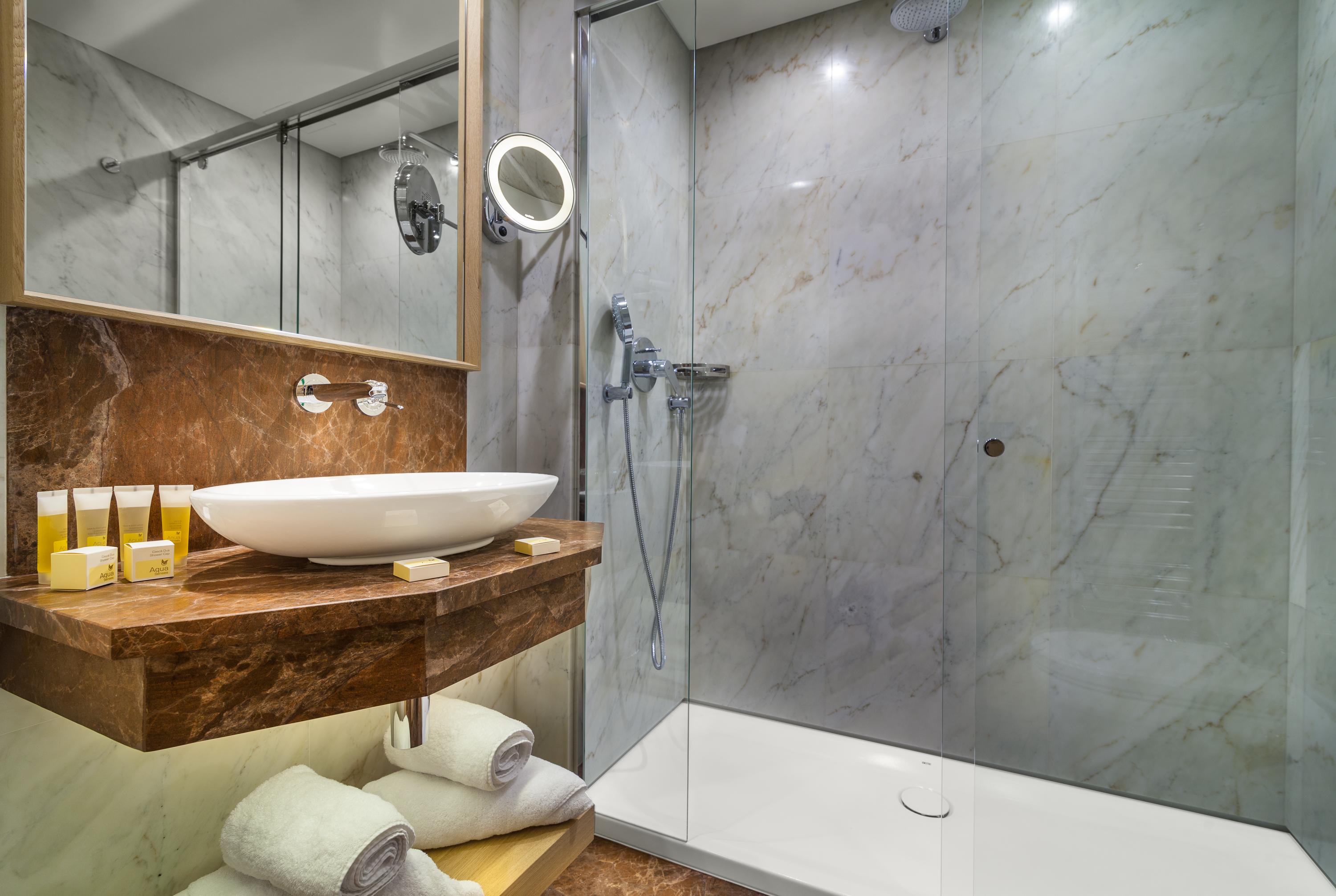 Hotel Ana Bradul 4*
